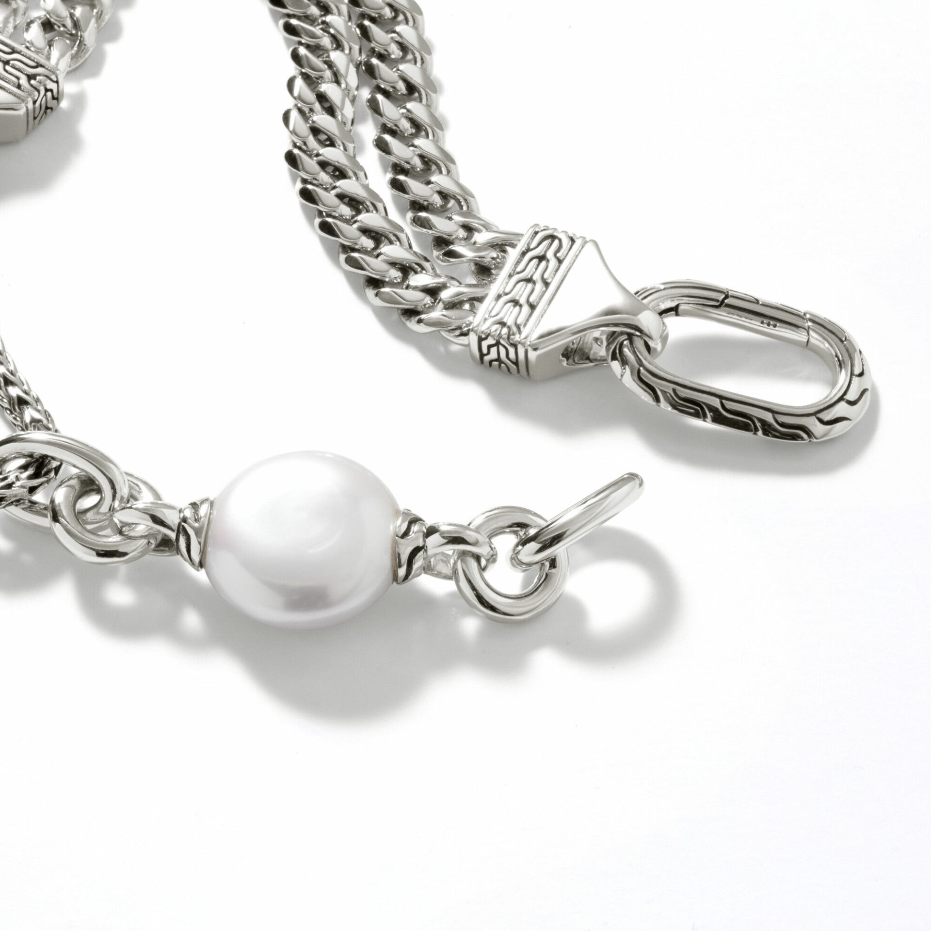 John Hardy Classic Chain Bracelet - Curb Link in Silver 10.5MM with Pearl - Medium 7 John Hardy Classic Chain Bracelet - Curb Link in Silver 10.5MM with Pearl - Medium - Image 7