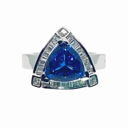 Tanzanite GR484-32-SSVR4700TW