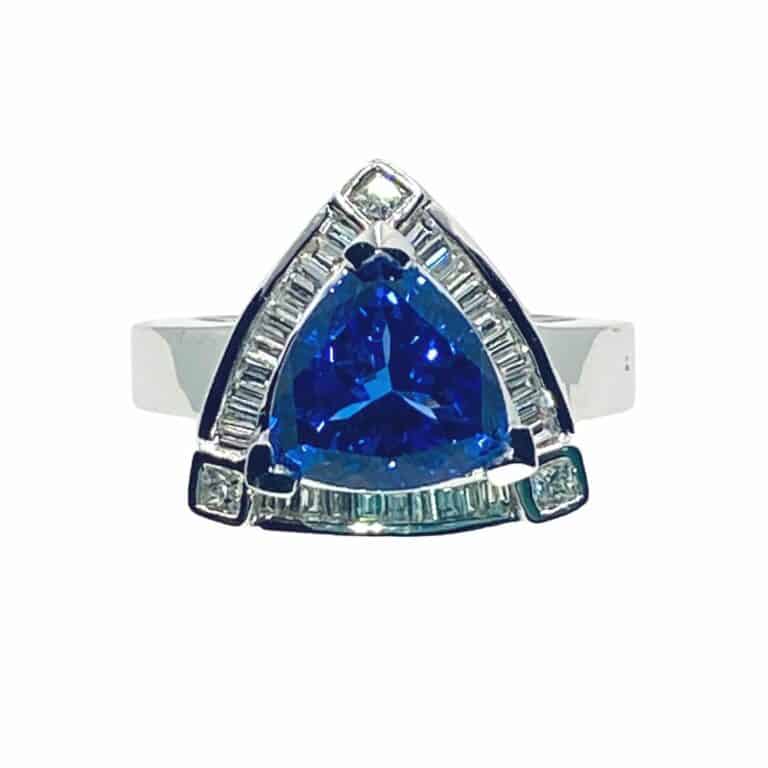 Tanzanite GR484-32-SSVR4700TW